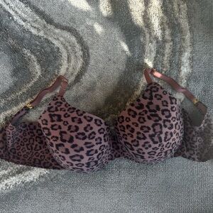 Victoria's Secret Animal Print Incredible Bra/34 DD